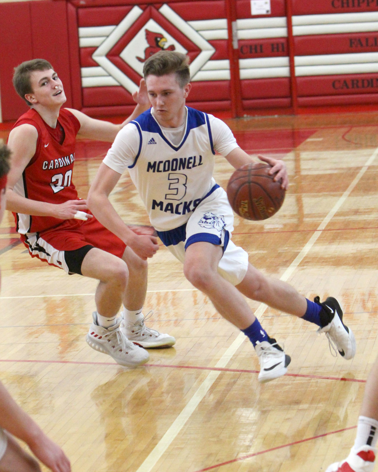 McDonell boys basketball vs Luck at Chi-Hi 3-9-19